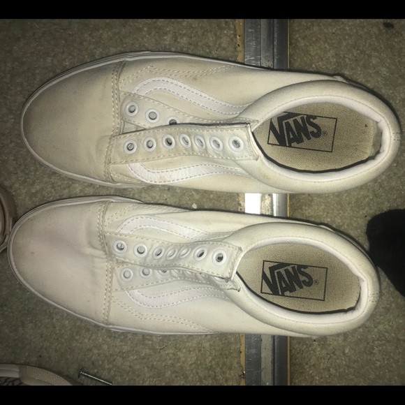 Vans - Picture 2 of 2